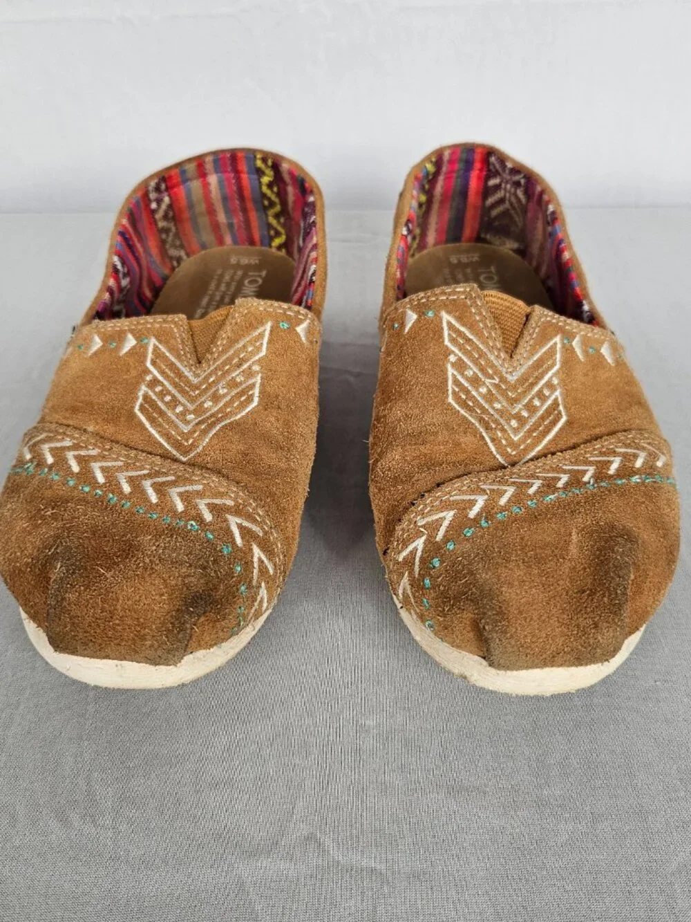 TOMS Embroidered Slip-On Flats | Boho Festival Shoes | Tan | Size 6.5